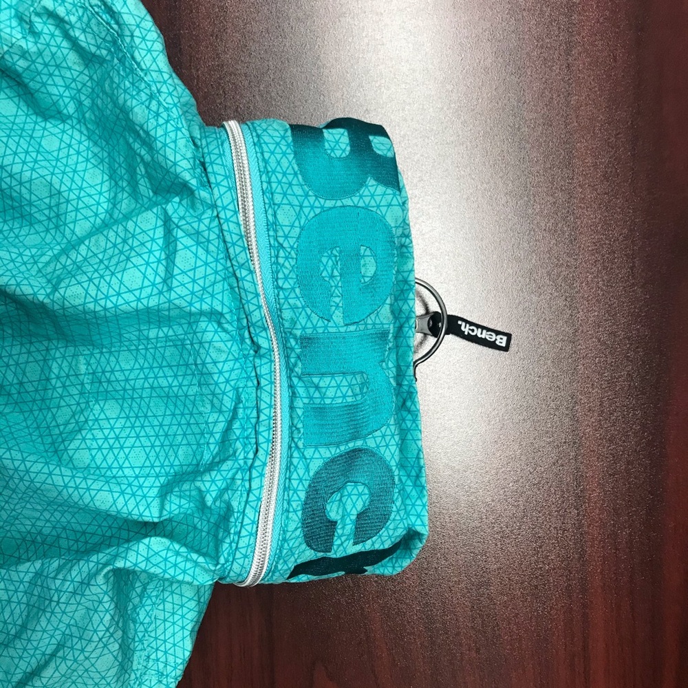 Bench Light Jacket - Picture 4 of 5